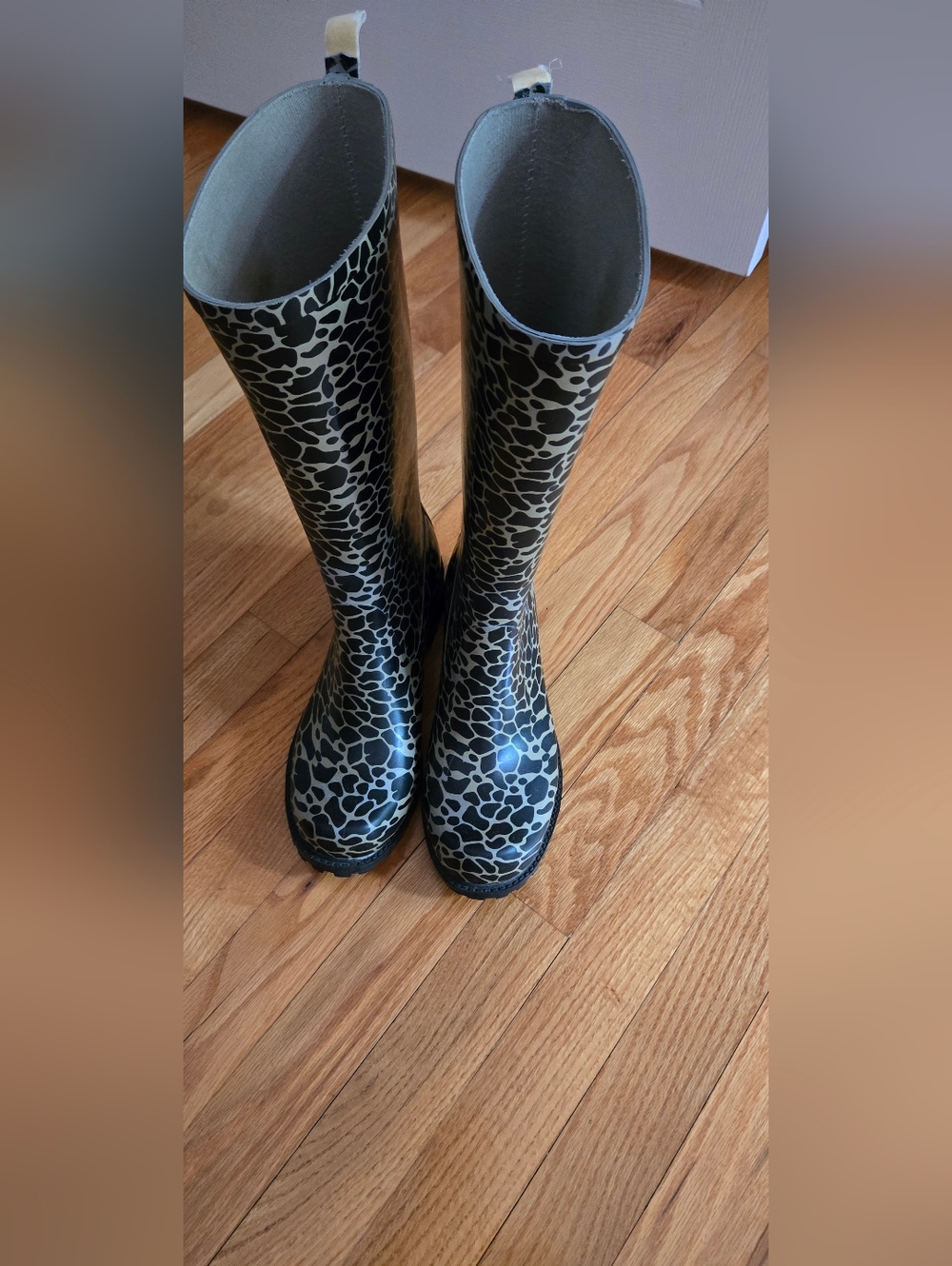 Nine West Black & Grey Giraffe-Print Rain boots.